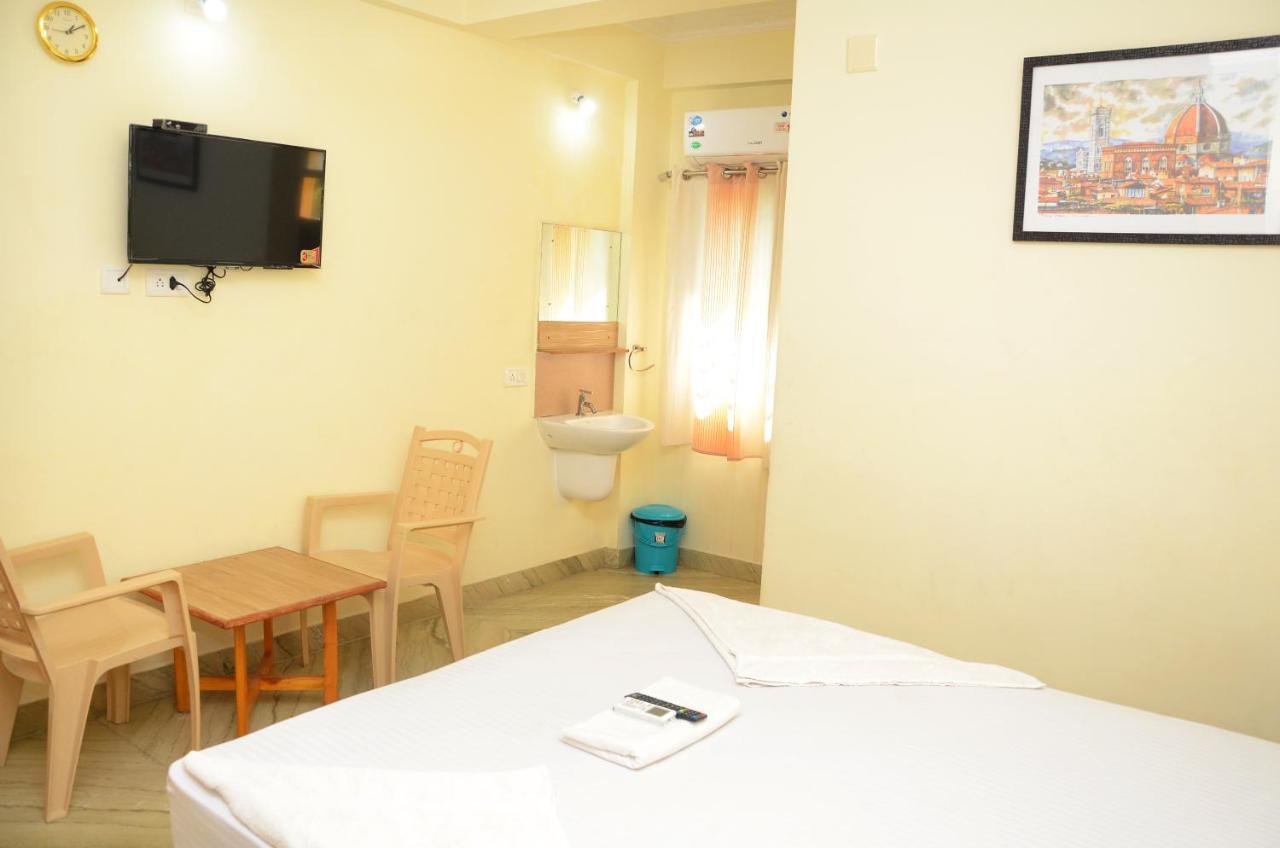 Hari Iyer Residency Hotel Tiruchchendūr Esterno foto