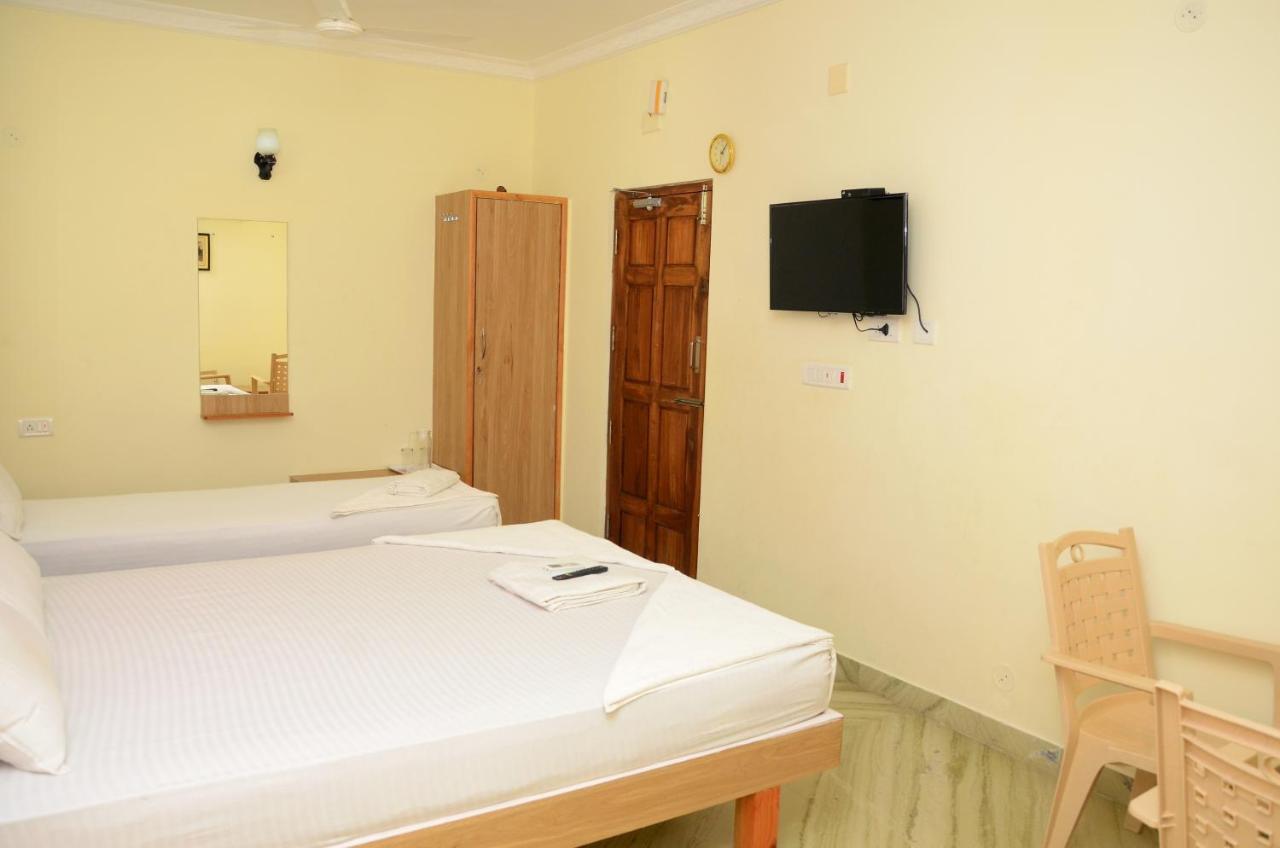 Hari Iyer Residency Hotel Tiruchchendūr Esterno foto