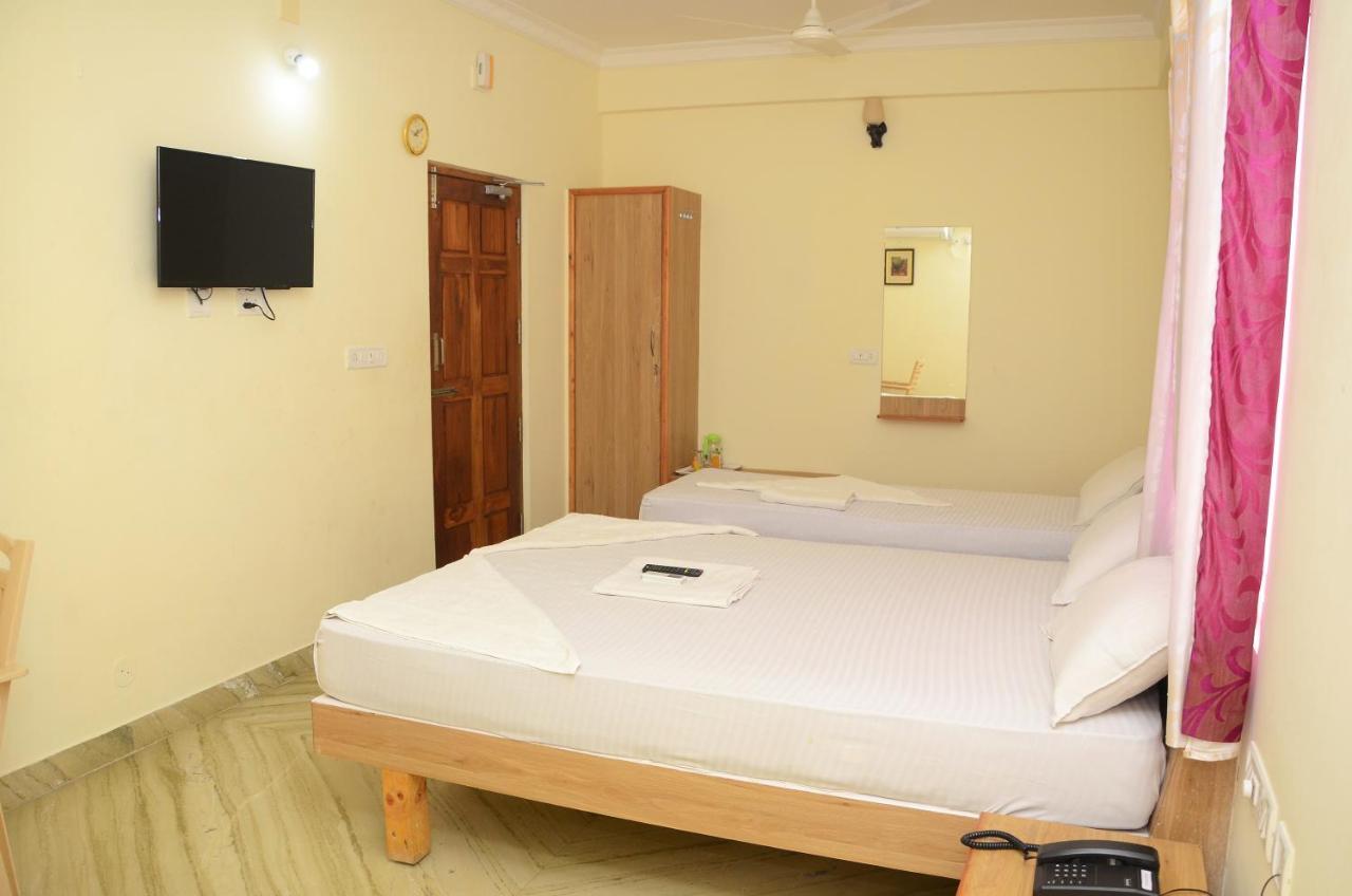 Hari Iyer Residency Hotel Tiruchchendūr Esterno foto