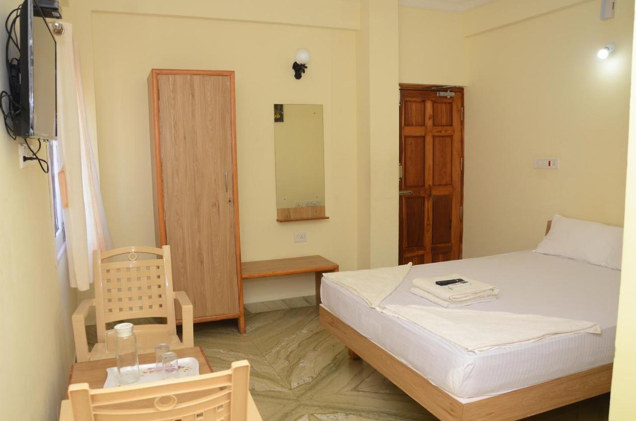 Hari Iyer Residency Hotel Tiruchchendūr Esterno foto